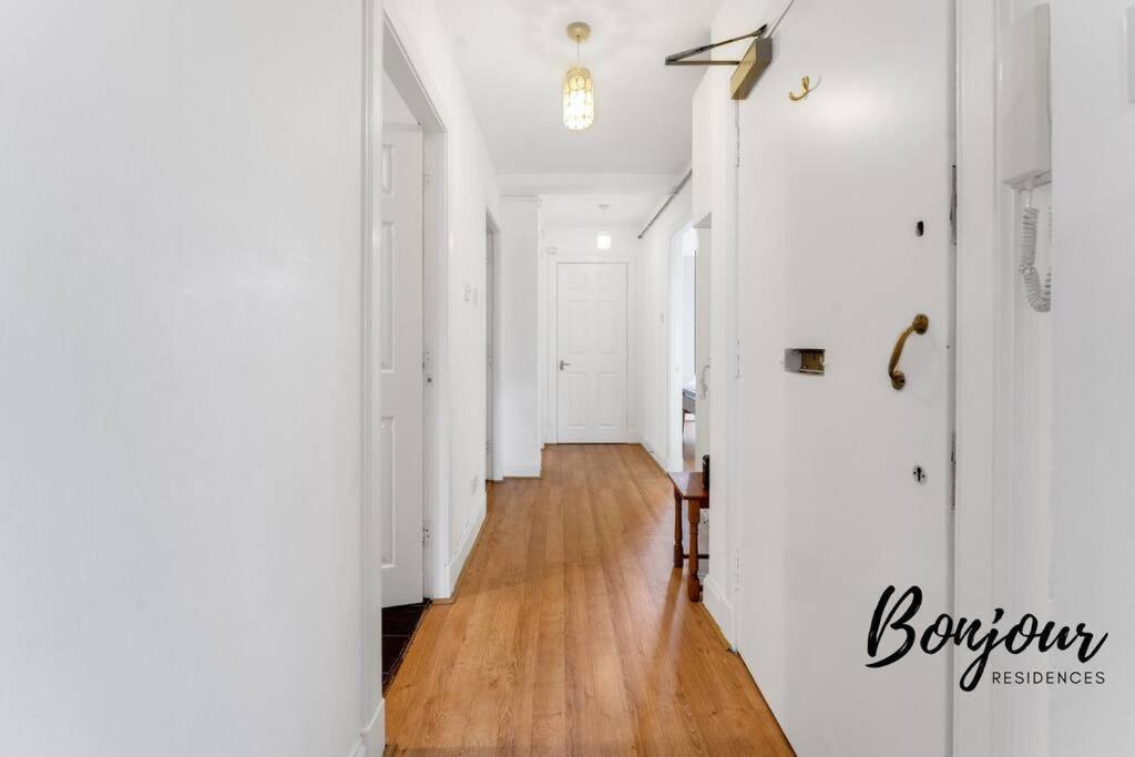 Monge Suite Old Town 2Br-1Ba, Near Royal Mile By Bonjour Residences エディンバラ エクステリア 写真