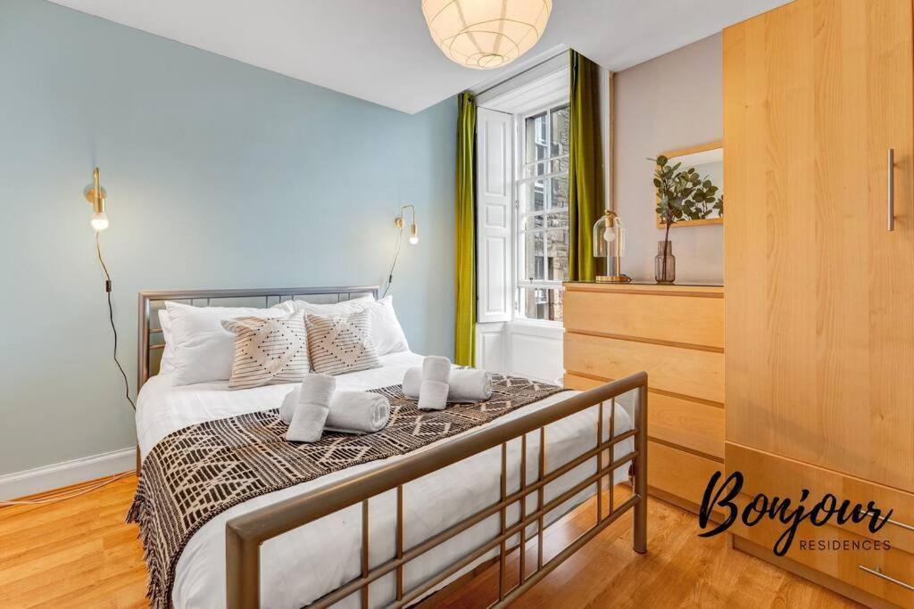 Monge Suite Old Town 2Br-1Ba, Near Royal Mile By Bonjour Residences エディンバラ エクステリア 写真