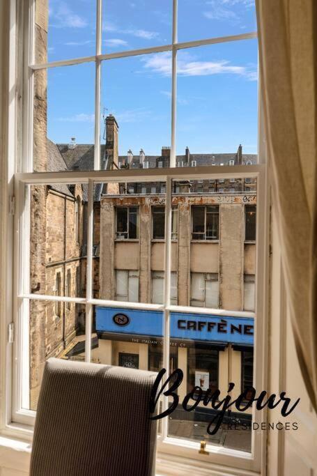 Monge Suite Old Town 2Br-1Ba, Near Royal Mile By Bonjour Residences エディンバラ エクステリア 写真